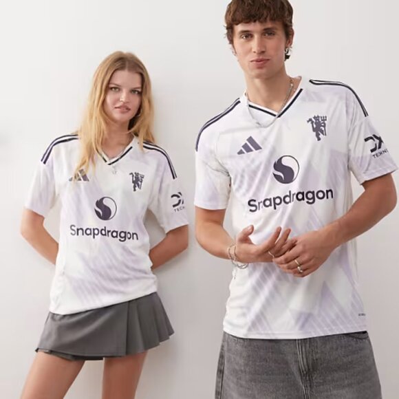 Manchester United 25/26 Away Soccer Jersey | Rare Edition | Flash Limited-Time - Picture 4 of 11